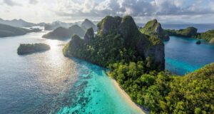 Остров Бали затопило после мощных ливней