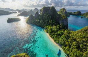 Остров Бали затопило после мощных ливней