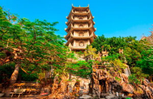 Посольство РФ во Вьетнаме рекомендовало туристам опасаться местных насекомых