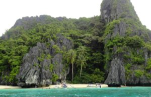 Российские туристы застряли на Филиппинах из-за тайфуна