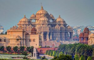 Индия вводит электронную карту прибытия для иностранных туристов